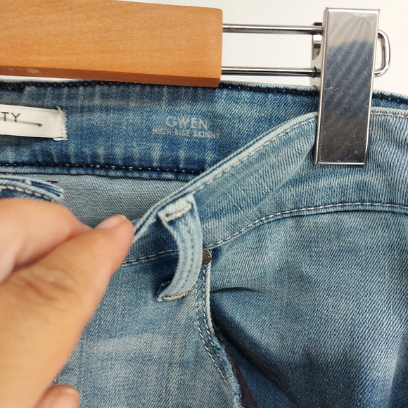 Fidelity Denim Gwen High Rise Skinny - Picture 10 of 16